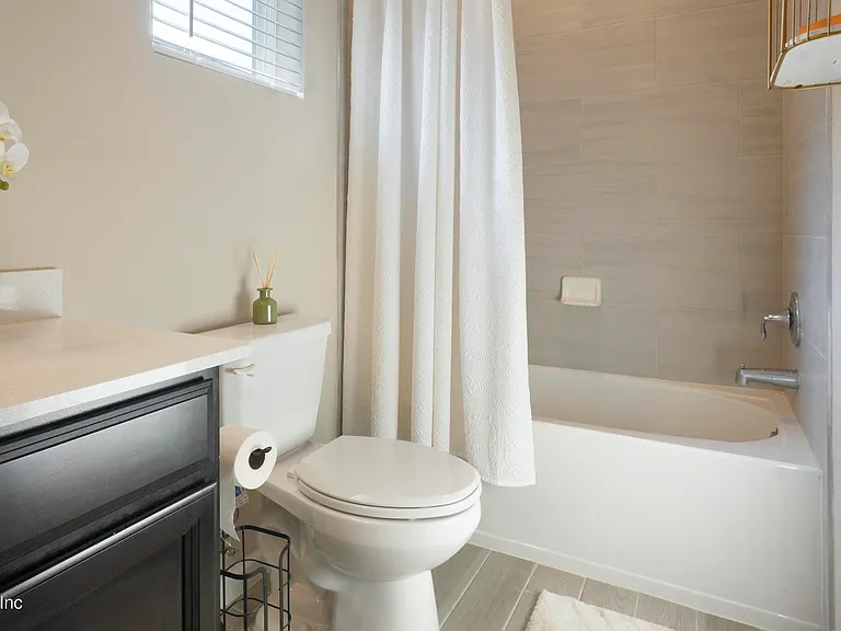 10815 Ventnor Ave — Photo 14