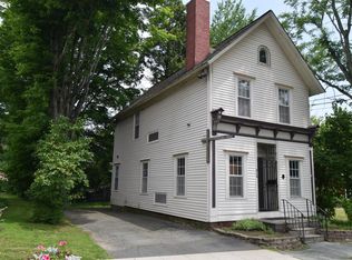 214 E Harford St, Milford, PA 18337