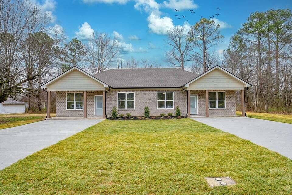 1st image of 6951 Robinson Dr