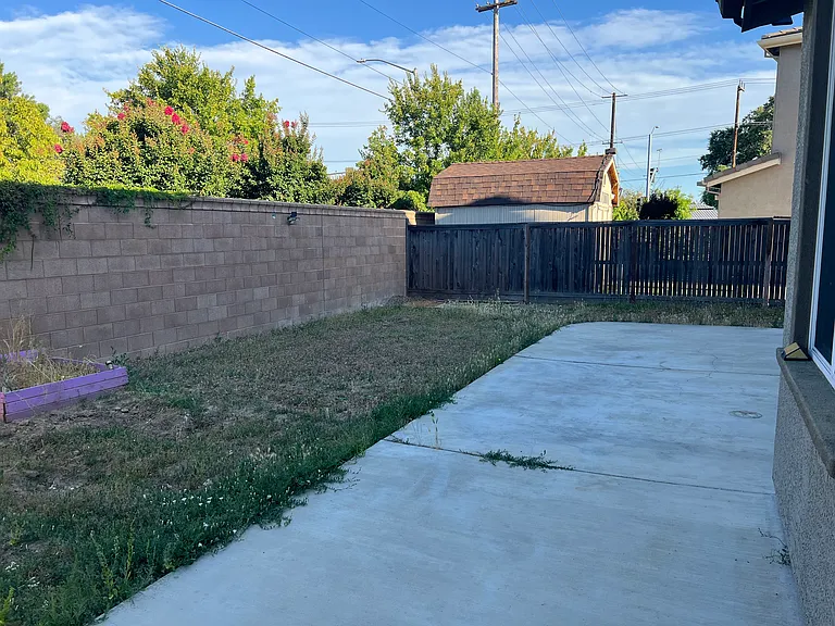 7831 Messara Way — Photo 34