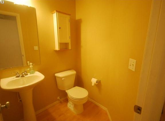 1/2 Bath Downstairs
