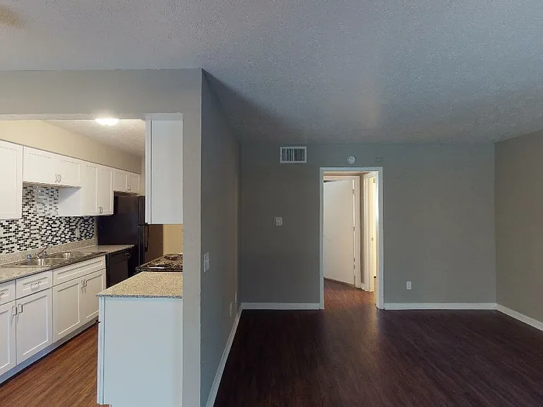 Belleview — Photo 15