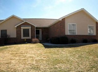 2412 Hickory Circle Dr, Howell, MI