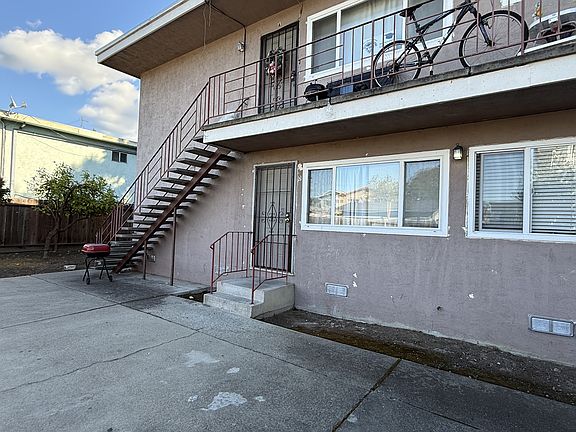 2nd image of 3538 Brookdale Ave #D