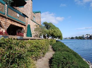 95 Pelican Ln, Redwood City, CA 94065