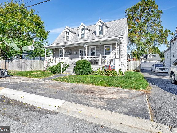 3rd image of 61 Atlantic Ave