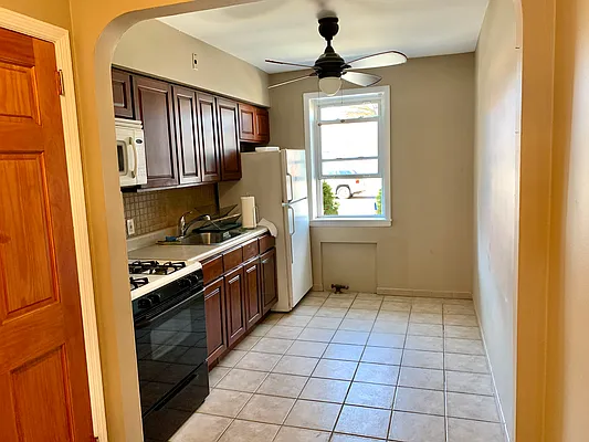 Rented by Compass | media 2