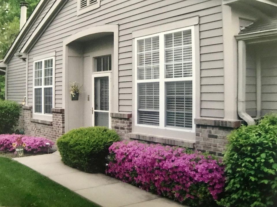 1st image of 2446 Coveyrun Ct S