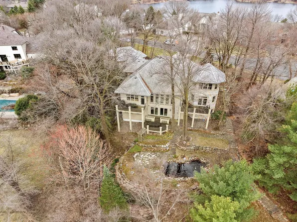 15330 Masons Point, Eden Prairie, MN 55347