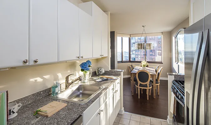 Rented by Cooper & Cooper Real Estate | media 9