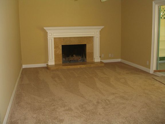 4th image of 1497 N Agusta Ave