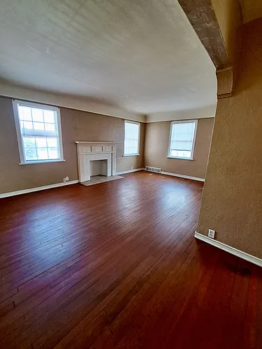 364 Delaware Ave #4 Photo 1