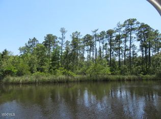 7320 Ocean Springs Rd, Ocean Springs, MS 39564