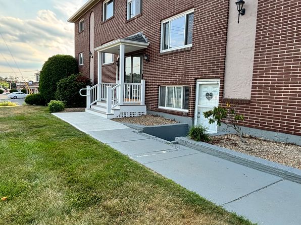586 Boston Post Rd E APT 6
