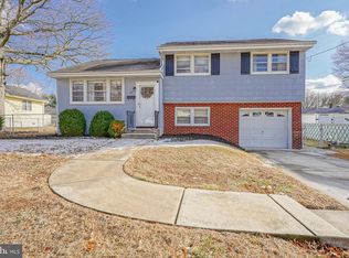 22 Cherry Ln, West Deptford, NJ 08096