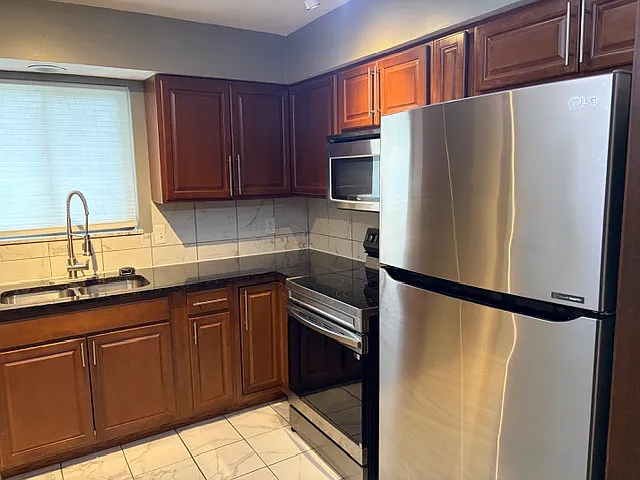 938 Bluffway Dr — Photo 15