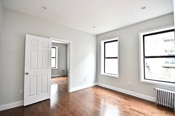 Rented by Bohemia Realty Group | media 12