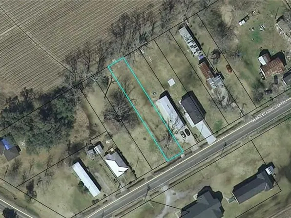 109 Highway 1014, Napoleonville, LA 70390