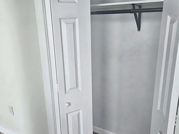 4th image of 85 Harding St #1CP