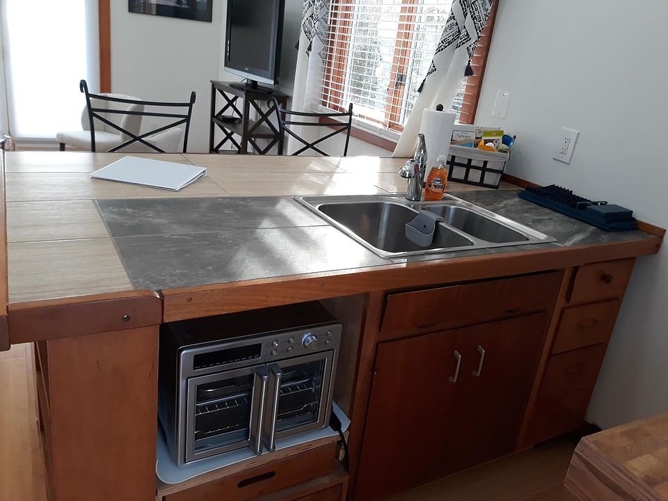 1st image of 1121 Tyler Ave #2