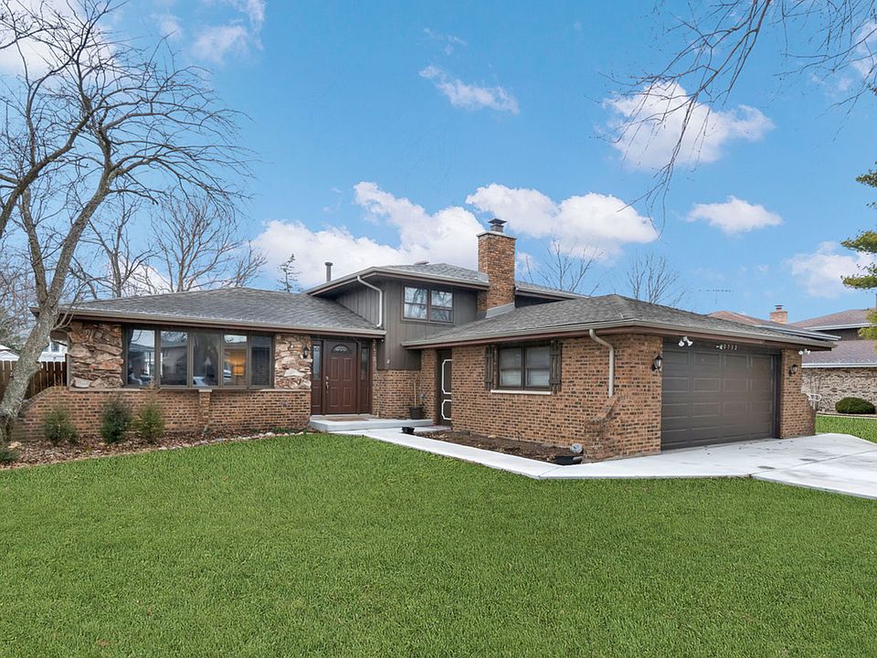 1st image of 10732 S Meadow Ln