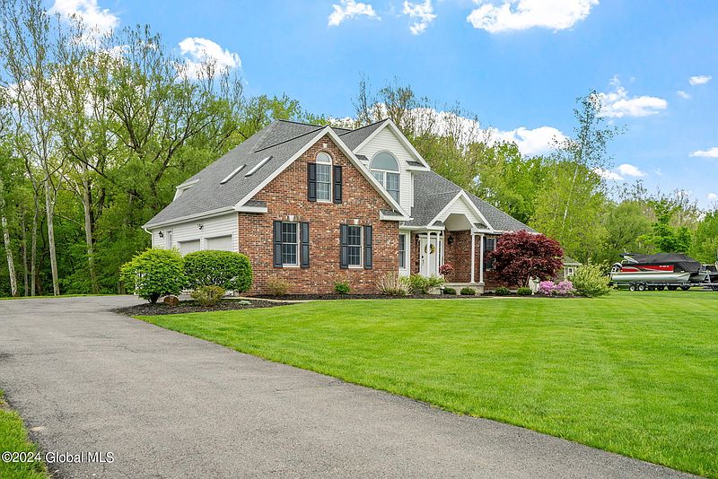 2nd image of 922 Shardon Court
