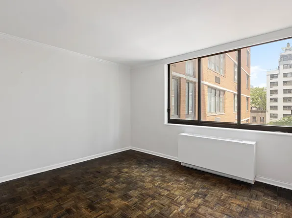 343 East 74th Street 6F image 10 of 10