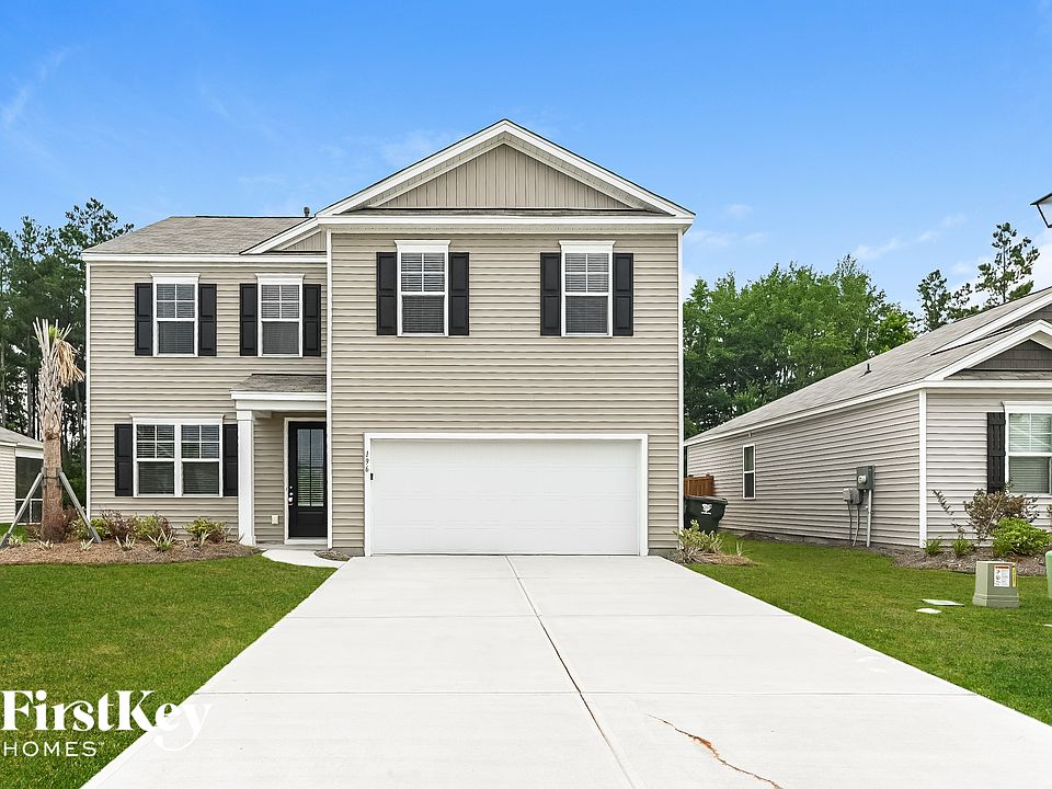 1st image of 196 Greenwich Dr
