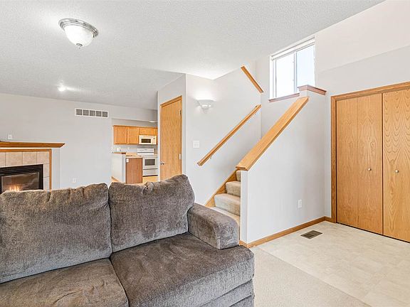 3rd image of 500 Penn Ct