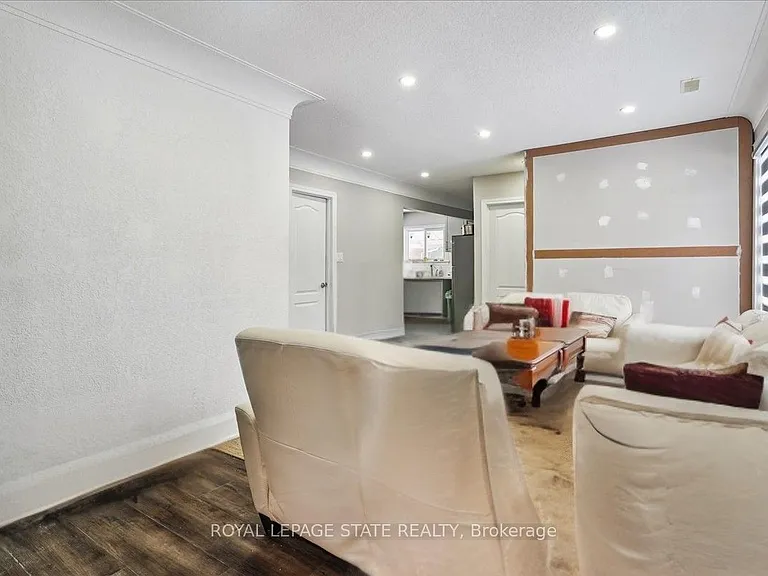 251 King St E #UPPER — Photo 5