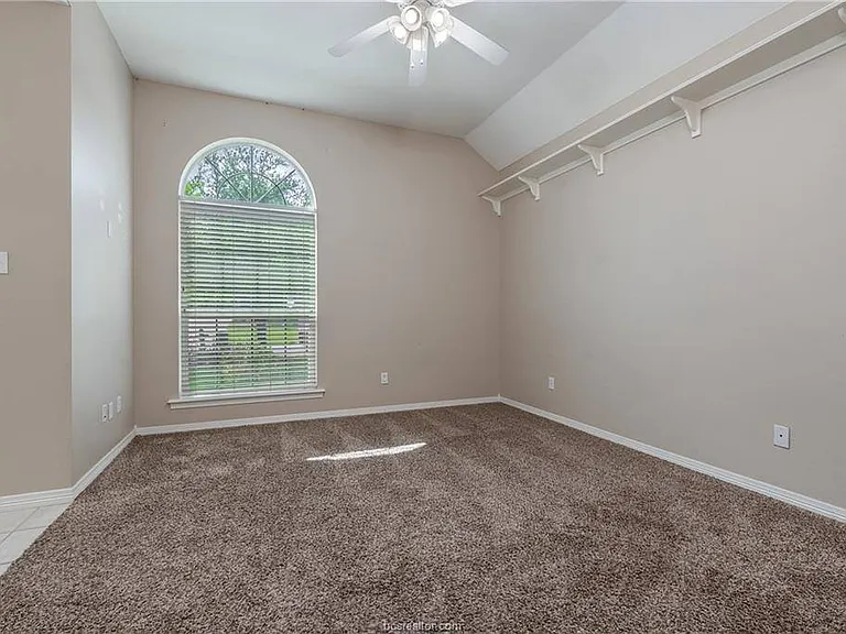 305 Stoney Hills Ct — Photo 17