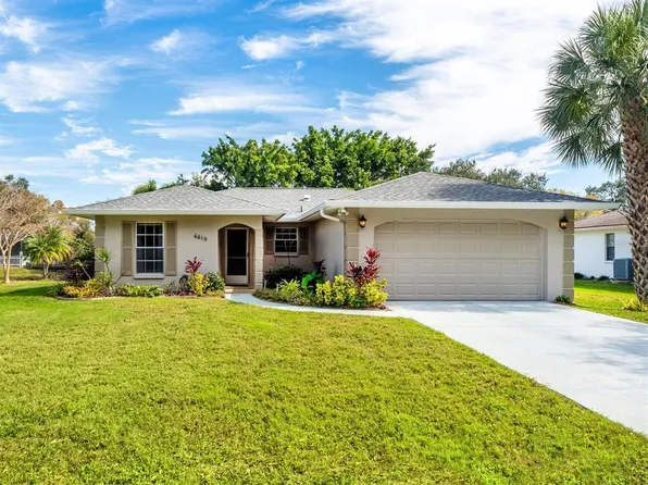 4419 Meadow Creek Cir, Sarasota, FL 34233