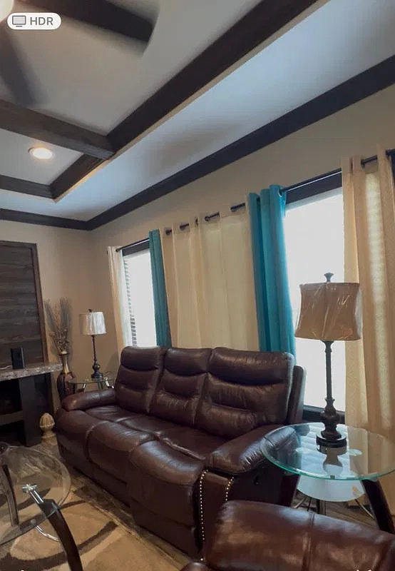3 bed, 2.0 bath, 1426 sqft, $1,750 — Photo 2