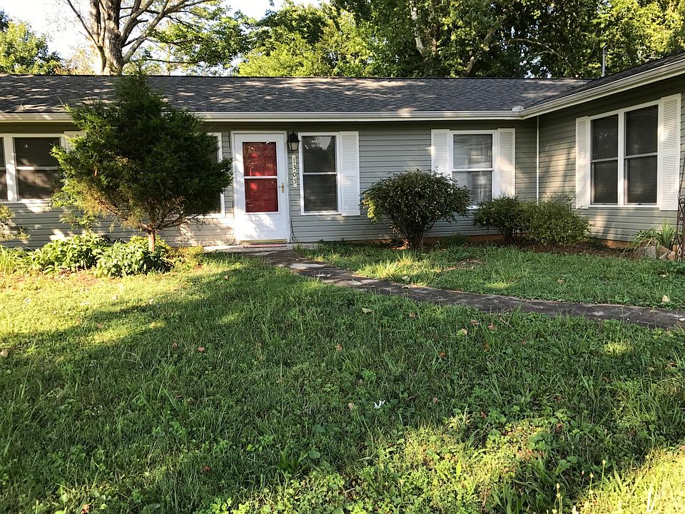 1st image of 1305 Timbergrove Dr