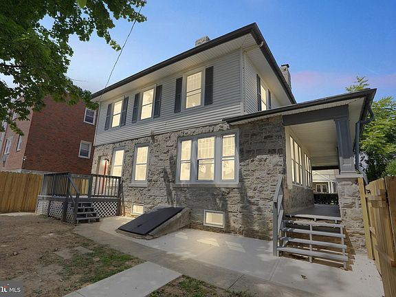 3rd image of 3700 Berry Ave