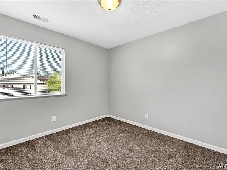 6632 Erie Rd — Photo 24
