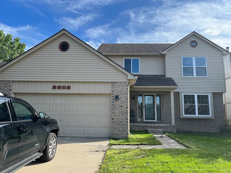 2602 Parasol Dr