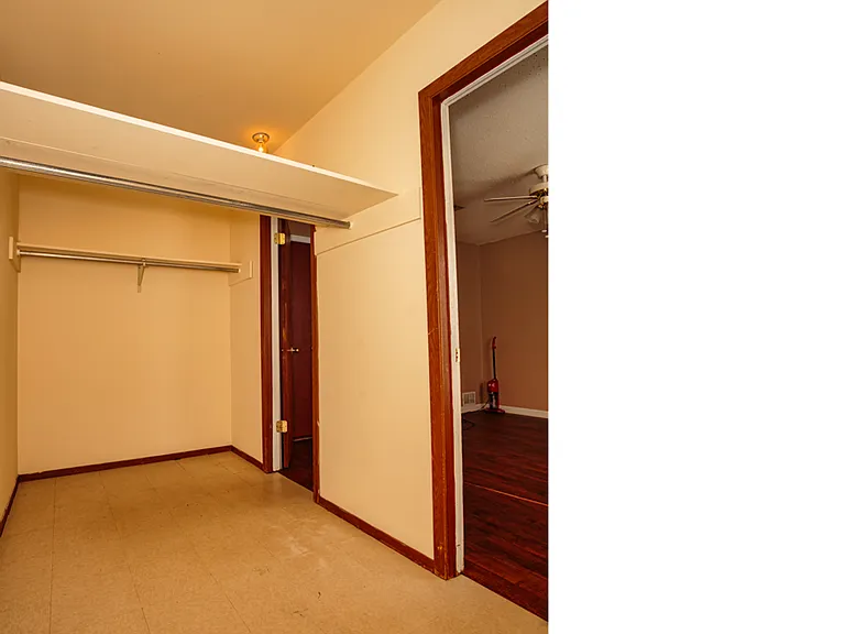 4133 NE Stallings Dr — Photo 9