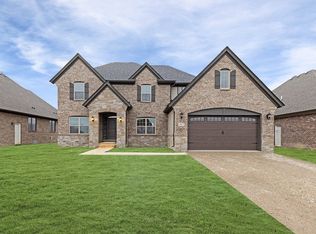 16868 Heron Ln, Macomb, MI 48044