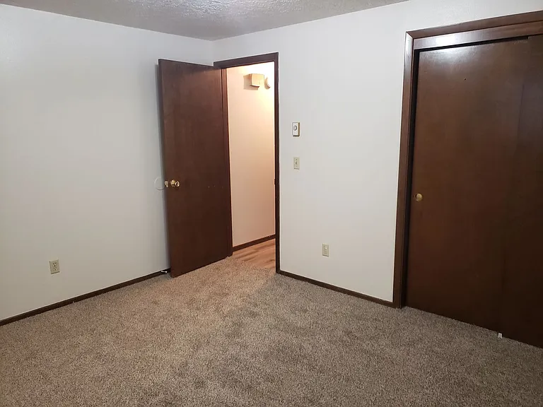 3880 Auburn Rd NE — Photo 7