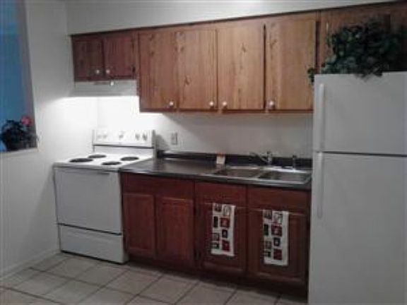 2nd image of 1523 SE 38th Ct