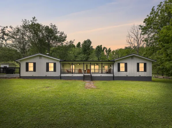 1433 Daniel Hollow Rd, Tullahoma, TN 37388
