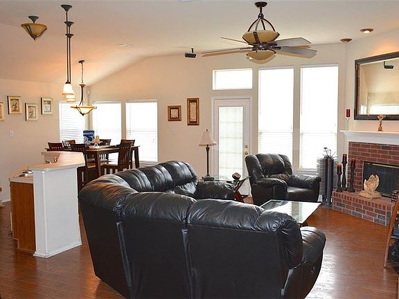 4th image of 1100 Deedee Creek Dr