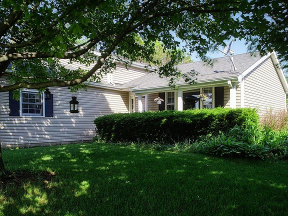 4th image of 17330 W Dartmoor Dr