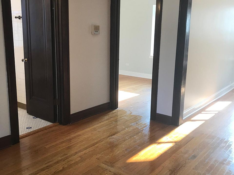 1st image of 4049 N Spaulding Ave #1