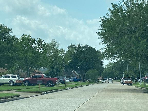 4th image of 3010 Quail Run Dr