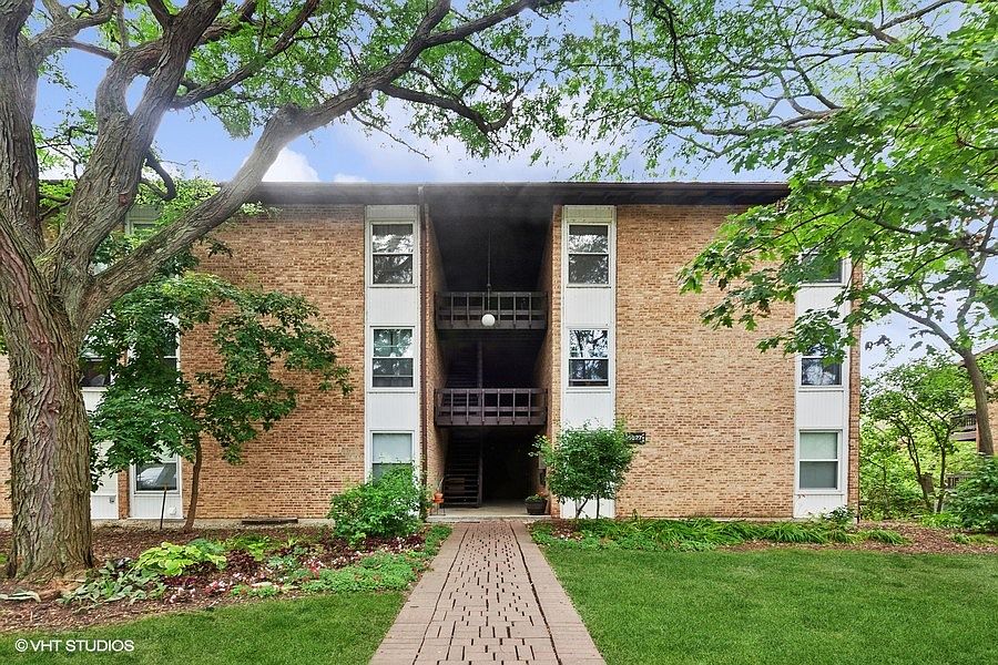 1st image of 5527 E Lake Dr APT D