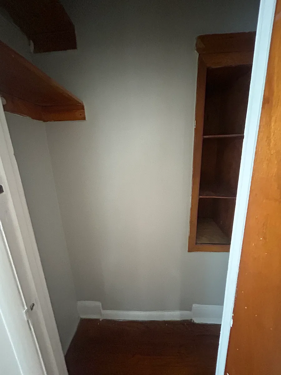 Building Photo - 3416 Spring Garden St #31