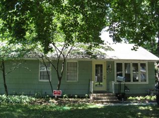 404 S 9th St, Oregon, IL 61061