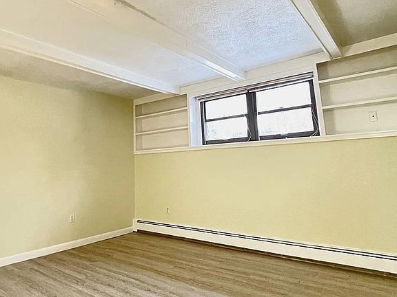 5th image of 2 Town House Ln APT 15